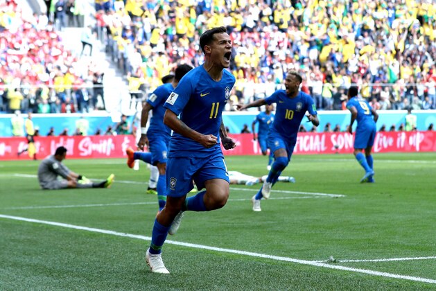 SAINT PETERSBURG, RUSSIA - JUNE 22:  Philippe Coutinho of Brazil celebrates after scoring his team's first goal during the 2018 FIFA World Cup Russia group E match between Brazil and Costa Rica at Saint Petersburg Stadium on June 22, 2018 in Saint Petersburg, Russia.  (Photo by Buda Mendes/Getty Images)