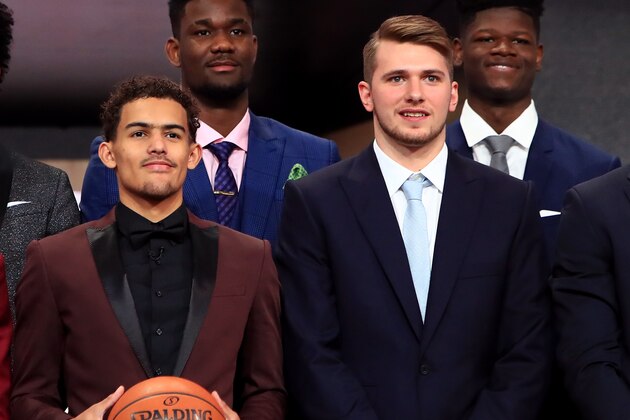 NEW YORK, NY - JUNE 21: Collin Sexton, Marvin Bagley III, Trae Young, Deandre Ayton, Luka Doncic and Mohamed Bamba pose for a photo before the 2018 NBA Draft at the Barclays Center on June 21, 2018 in the Brooklyn borough of New York City. NOTE TO USER: User expressly acknowledges and agrees that, by downloading and or using this photograph, User is consenting to the terms and conditions of the Getty Images License Agreement.  (Photo by Mike Lawrie/Getty Images)