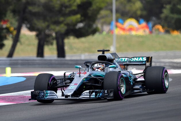 Mercedes' British driver Lewis Hamilton drives during warm up ahead of the Formula One Grand Prix de France at the Circuit Paul Ricard in Le Castellet, southern France, on June 24, 2018. (Photo by GERARD JULIEN / AFP)        (Photo credit should read GERARD JULIEN/AFP/Getty Images)
