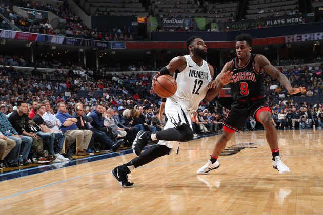 MEMPHIS, TN - MARCH 15: Tyreke Evans #12 of the Memphis Grizzlies handles the ball during the game against the Chicago Bulls on March 15, 2018 at FedExForum in Memphis, Tennessee. NOTE TO USER: User expressly acknowledges and agrees that, by downloading and or using this photograph, User is consenting to the terms and conditions of the Getty Images License Agreement. Mandatory Copyright Notice: Copyright 2018 NBAE (Photo by Joe Murphy/NBAE via Getty Images) MEMPHIS, TN - MARCH 15: Tyreke Evans #12 of the Memphis Grizzlies handles the ball during the game against the Chicago Bulls on March 15, 2018 at FedExForum in Memphis, Tennessee. NOTE TO USER: User expressly acknowledges and agrees that, by downloading and or using this photograph, User is consenting to the terms and conditions of the Getty Images License Agreement. Mandatory Copyright Notice: Copyright 2018 NBAE (Photo by Joe Murphy/NBAE via Getty Images)