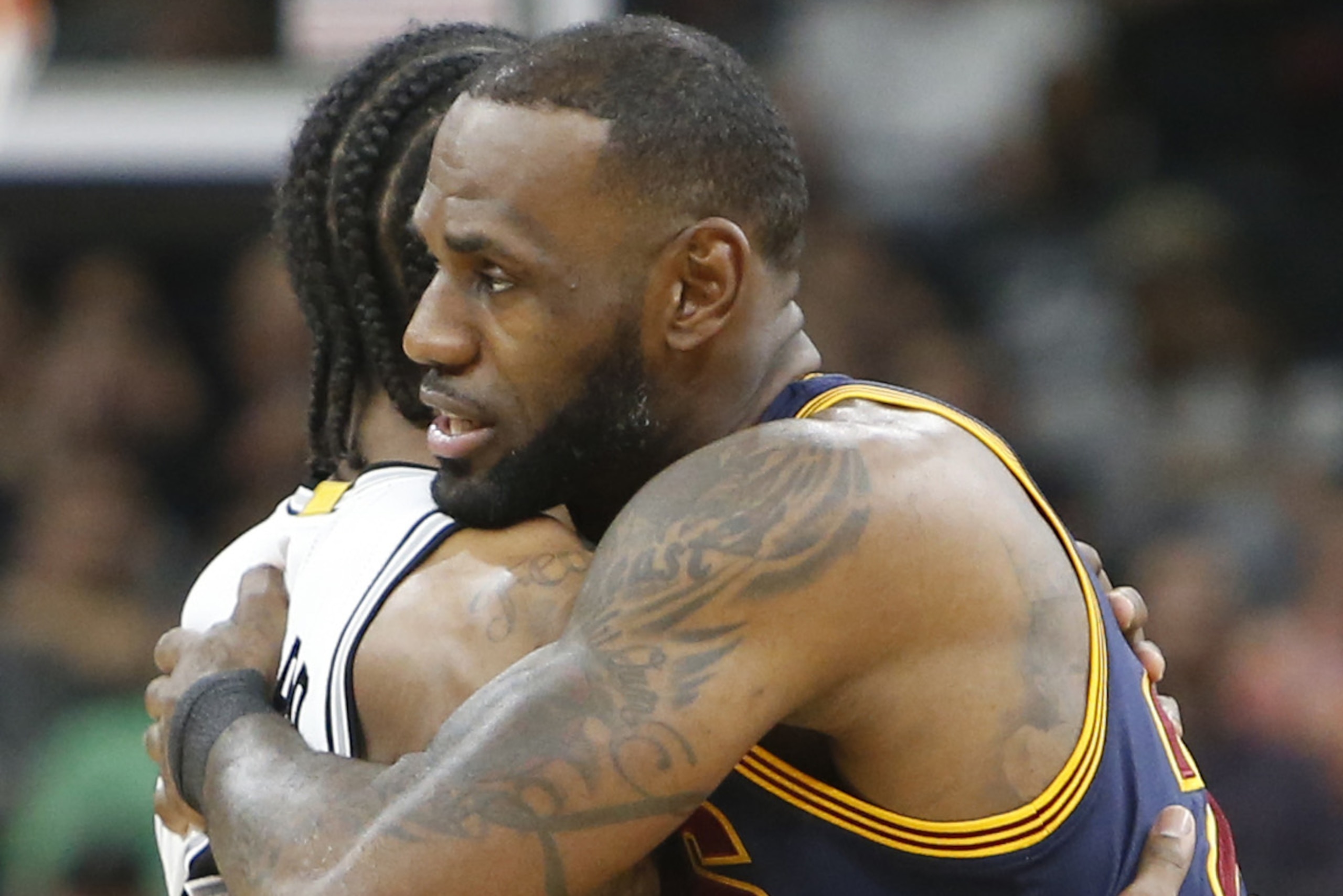 SAN ANTONIO,TX - MARCH 27: LeBron James #23 of the Cleveland Cavaliers greets Kawhi Leonard #2 of the San Antonio Spurs before the start of the game at AT&T Center on March 27, 2017 in San Antonio, Texas. NOTE TO USER: User expressly acknowledges and agrees that , by downloading and or using this photograph, User is consenting to the terms and conditions of the Getty Images License Agreement. (Photo by Ronald Cortes/Getty Images) SAN ANTONIO,TX - MARCH 27: LeBron James #23 of the Cleveland Cavaliers greets Kawhi Leonard #2 of the San Antonio Spurs before the start of the game at AT&T Center on March 27, 2017 in San Antonio, Texas. NOTE TO USER: User expressly acknowledges and agrees that , by downloading and or using this photograph, User is consenting to the terms and conditions of the Getty Images License Agreement. (Photo by Ronald Cortes/Getty Images)