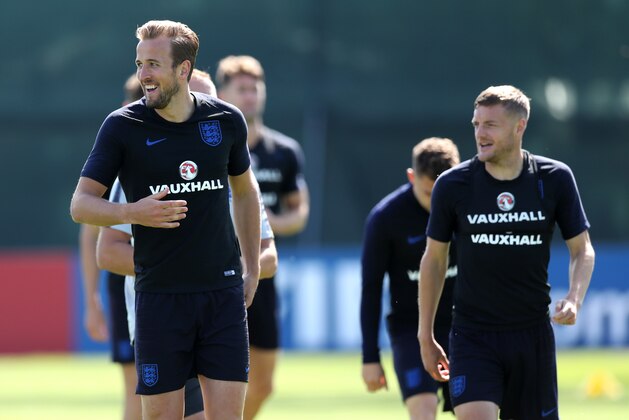 SAINT PETERSBURG, RUSSIA - JUNE 27:  Harry Kane and Jamie Vardy during an England training session on June 27, 2018 in Saint Petersburg, Russia.  (Photo by Alex Morton/Getty Images)