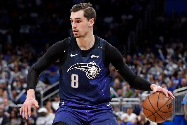 Orlando Magic's Mario Hezonja moves the ball against the Washington Wizards during the second half of an NBA basketball game, Wednesday, April 11, 2018, in Orlando, Fla. (AP Photo/John Raoux)