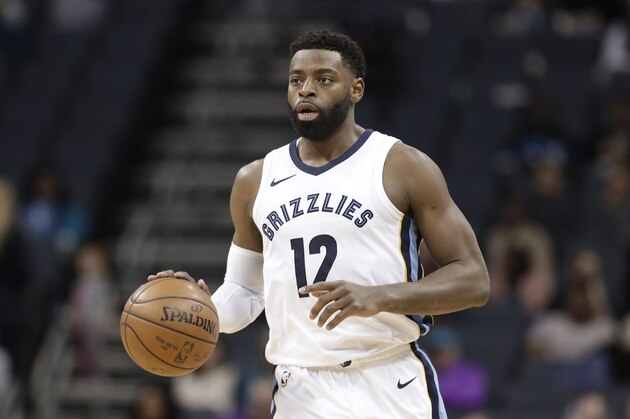 Memphis Grizzlies' Tyreke Evans (12) brings the ball up the court against the Charlotte Hornets during the second half of an NBA basketball game in Charlotte, N.C., Thursday, March 22, 2018. (AP Photo/Chuck Burton)