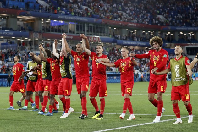 (L-R) Nacer Chadli of Belgium, Axel Witsel of Belgium, Michy Batshuayi of Belgium, Kevin De Bruyne of Belgium, Vincent Kompany of Belgium, Thomas Vermaelen of Belgium, Thomas Meunier of Belgium, Romelu Lukaku of Belgium, Eden Hazard of Belgium during the 2018 FIFA World Cup Russia group G match between England and Belgium at the Kalingrad stadium on June 28, 2018 in Kaliningrad, Russia(Photo by VI Images via Getty Images)