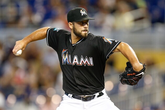 MIAMI, FL - JUNE 30:  Kyle Barraclough #46 of the Miami Marlins delivers a pitch in the ninth inning against the New York Mets at Marlins Park on June 30, 2018 in Miami, Florida.  (Photo by Michael Reaves/Getty Images)