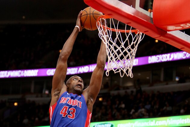 CHICAGO, IL - APRIL 11:  Anthony Tolliver #43 of the Detroit Pistons dunks the ball in the first quarter against the Chicago Bulls at the United Center on April 11, 2018 in Chicago, Illinois. NOTE TO USER: User expressly acknowledges and agrees that, by downloading and or using this photograph, User is consenting to the terms and conditions of the Getty Images License Agreement. (Dylan Buell/Getty Images)