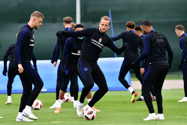 England's forward Harry Kane (C) takes part in a training session in Repino on July 2, 2018 during the Russia 2018 World Cup football tournament. (Photo by GIUSEPPE CACACE / AFP)        (Photo credit should read GIUSEPPE CACACE/AFP/Getty Images)