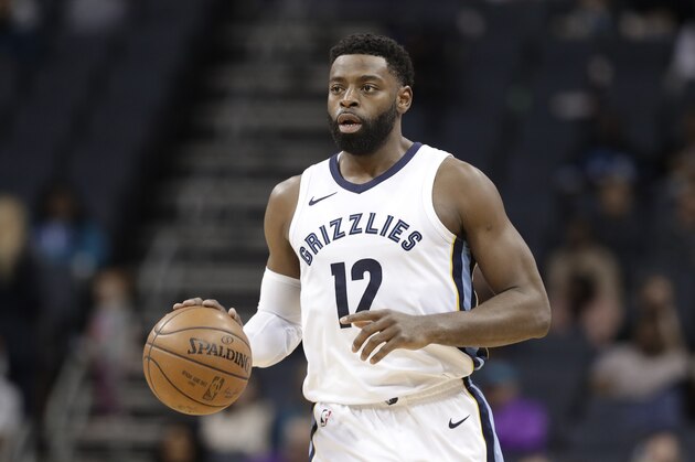 Memphis Grizzlies' Tyreke Evans (12) brings the ball up the court against the Charlotte Hornets during the second half of an NBA basketball game in Charlotte, N.C., Thursday, March 22, 2018. (AP Photo/Chuck Burton)