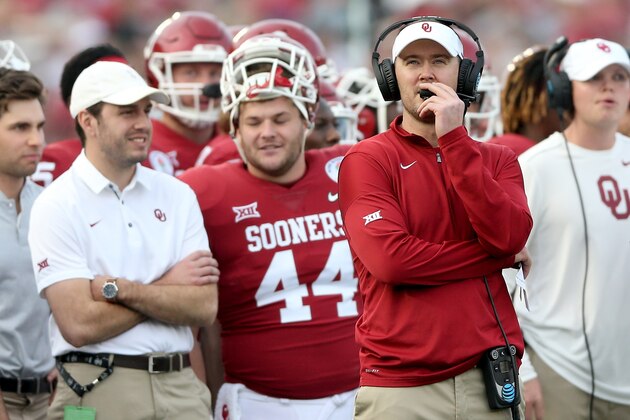 PASADENA, CA - JANUARY 01: Head Coach Lincoln Riley of the Oklahoma Sooners watches from the sidelines during the 2018 College Football Playoff Semifinal Game against the Georgia Bulldogs at the Rose Bowl Game presented by Northwestern Mutual at the Rose Bowl on January 1, 2018 in Pasadena, California.  (Photo by Matthew Stockman/Getty Images)