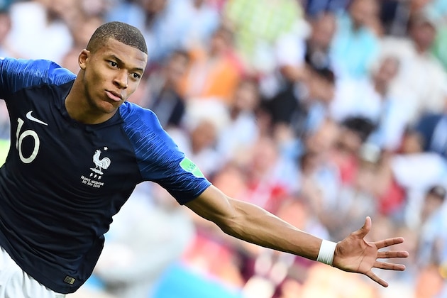 TOPSHOT - France's forward Kylian Mbappe celebrates after scoring their four goal during the Russia 2018 World Cup round of 16 football match between France and Argentina at the Kazan Arena in Kazan on June 30, 2018. (Photo by FRANCK FIFE / AFP) / RESTRICTED TO EDITORIAL USE - NO MOBILE PUSH ALERTS/DOWNLOADS        (Photo credit should read FRANCK FIFE/AFP/Getty Images)