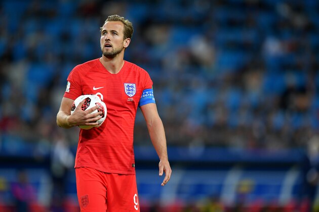 MOSCOW, RUSSIA - JULY 03:  Harry Kane of England prepares to take a penalty during the 2018 FIFA World Cup Russia Round of 16 match between Colombia and England at Spartak Stadium on July 3, 2018 in Moscow, Russia. (Photo by Dan Mullan/Getty Images)