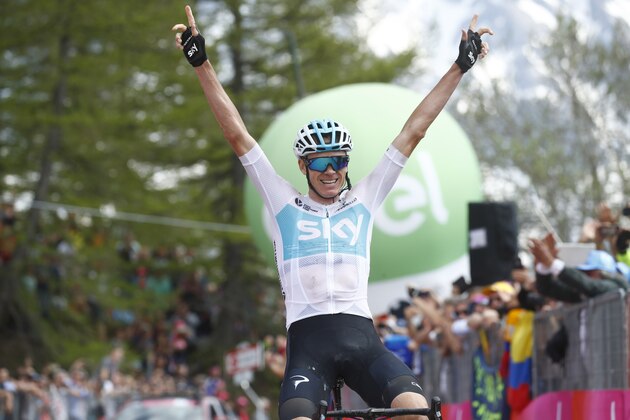 TOPSHOT - British rider Christopher Froome crosses the finish line and wins the 19th stage from Venaria Reale to Bardonecchia during the 181km in the 101st Giro d'Italia, Tour of Italy, on May 25, 2018 in Bardonecchia. (Photo by LUK BENIES / AFP)        (Photo credit should read LUK BENIES/AFP/Getty Images)