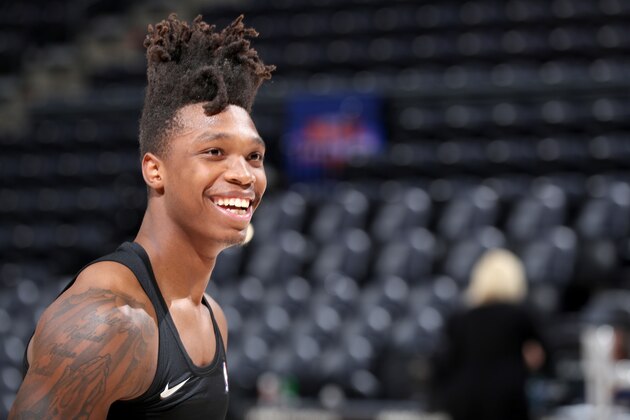 SALT LAKE CITY, UT - JULY 5: Lonnie Walker IV #18 of the San Antonio Spurs warms up before the game against the Memphis Grizzlies on July 5, 2018 at Vivint Smart Home Arena in Salt Lake City, Utah. NOTE TO USER: User expressly acknowledges and agrees that, by downloading and/or using this photograph, user is consenting to the terms and conditions of the Getty Images License Agreement. Mandatory Copyright Notice: Copyright 2018 NBAE (Photo by Joe Murphy/NBAE via Getty Images) SALT LAKE CITY, UT - JULY 5: Lonnie Walker IV #18 of the San Antonio Spurs warms up before the game against the Memphis Grizzlies on July 5, 2018 at Vivint Smart Home Arena in Salt Lake City, Utah. NOTE TO USER: User expressly acknowledges and agrees that, by downloading and/or using this photograph, user is consenting to the terms and conditions of the Getty Images License Agreement. Mandatory Copyright Notice: Copyright 2018 NBAE (Photo by Joe Murphy/NBAE via Getty Images)
