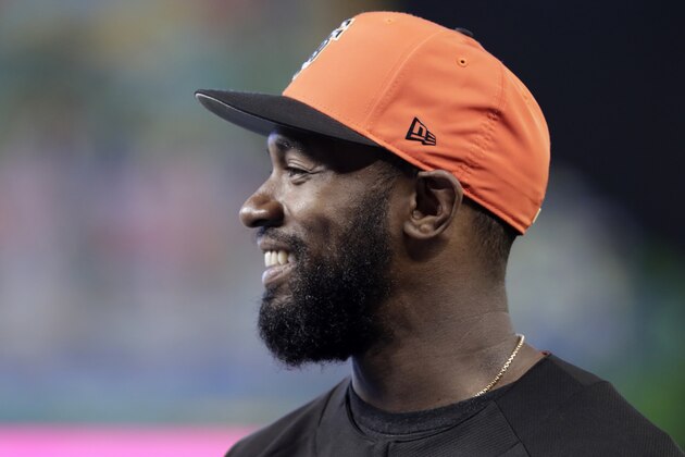 San Francisco Giants' Austin Jackson stands on the field during batting practice before a baseball game against the Miami Marlins, Monday, June 11, 2018, in Miami. (AP Photo/Lynne Sladky)