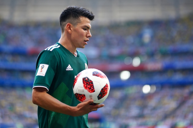 Mexico's forward Hirving Lozano holds the ball during the Russia 2018 World Cup round of 16 football match between Brazil and Mexico at the Samara Arena in Samara on July 2, 2018. (Photo by Benjamin CREMEL / AFP) / RESTRICTED TO EDITORIAL USE - NO MOBILE PUSH ALERTS/DOWNLOADS        (Photo credit should read BENJAMIN CREMEL/AFP/Getty Images)