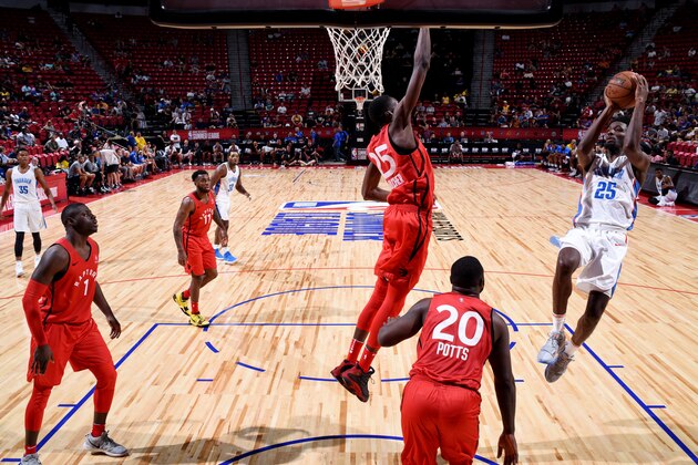 LAS VEGAS, NV - JULY 9:  Daniel Hamilton #25 of the Oklahoma City Thunder shoots the ball against the Toronto Raptors during the 2018 Las Vegas Summer League on July 9, 2018 at the Thomas & Mack Center in Las Vegas, Nevada. NOTE TO USER: User expressly acknowledges and agrees that, by downloading and or using this Photograph, user is consenting to the terms and conditions of the Getty Images License Agreement. Mandatory Copyright Notice: Copyright 2018 NBAE (Photo by Garrett Ellwood/NBAE via Getty Images)