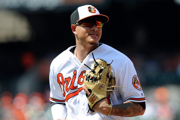 BALTIMORE, MD - JULY 01:  Manny Machado #13 of the Baltimore Orioles runs to the dugout during the game against the Los Angeles Angels at Oriole Park at Camden Yards on July 1, 2018 in Baltimore, Maryland.  (Photo by G Fiume/Getty Images)