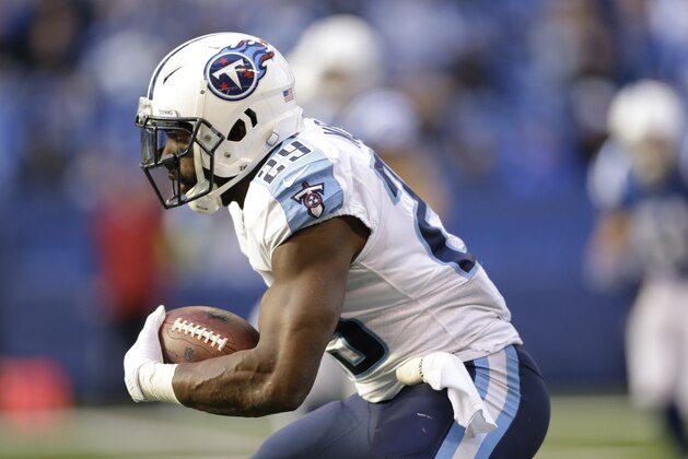 Tennessee Titans' DeMarco Murray runs during the second half of an NFL football game against the Indianapolis Colts, Sunday, Nov. 26, 2017, in Indianapolis. (AP Photo/AJ Mast)