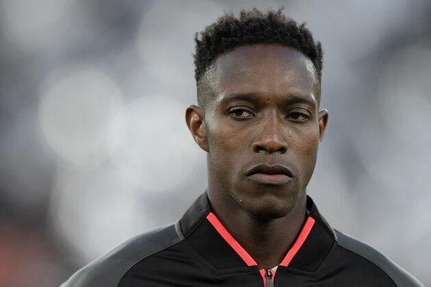 LONDON, ENGLAND - APRIL 26: Danny Welbeck of Arsenal looks on prior to the UEFA Europa League Semi Final leg one match between Arsenal FC and Atletico Madrid at Emirates Stadium on April 26, 2018 in London, United Kingdom. (Photo by TF-Images/Getty Images)