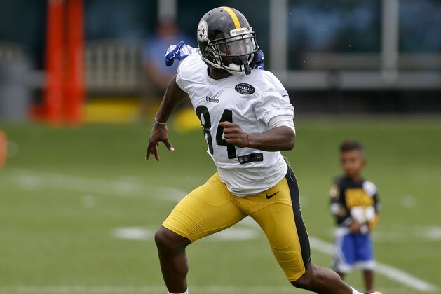 Pittsburgh Steelers wide receiver Antonio Brown (84) an NFL football practice, Tuesday, June 12, 2018, in Pittsburgh. (AP Photo/Keith Srakocic)
