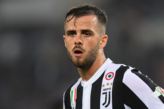ROME, ITALY - MAY 09: Miralem Pjanic of Juventus'nlooks on during the TIM Cup  Final between Juventus and AC Milan at Stadio Olimpico on May 9, 2018 in Rome, Italy.  (Photo by Alessandro Sabattini/Getty Images)