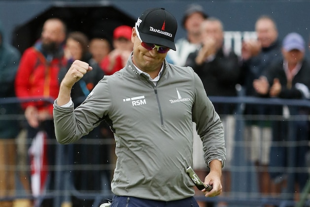 CARNOUSTIE, SCOTLAND - JULY 20:  Zach Johnson of the United States celebrates a birdie on the 18th green during the second round of the 147th Open Championship at Carnoustie Golf Club on July 20, 2018 in Carnoustie, Scotland.  (Photo by Francois Nel/Getty Images)