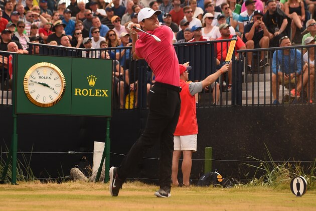 Northern Ireland's Rory McIlroy watches his iron shot on the 8th tee during his final round on day 4 of The 147th Open golf Championship at Carnoustie, Scotland on July 22, 2018. (Photo by Andy BUCHANAN / AFP)        (Photo credit should read ANDY BUCHANAN/AFP/Getty Images)