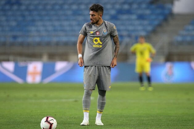 FARO, PORTUGAL - JULY 22:  Alex Telles of FC Porto in action during the Algarve Cup match between FC Porto and Everton FC at Estadio Algarve on July 22, 2018 in Faro, Portugal.  (Photo by Gualter Fatia/Getty Images)