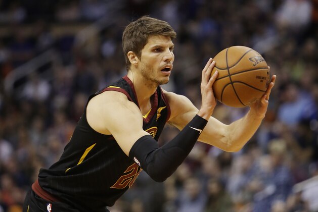 Cleveland Cavaliers guard Kyle Korver (26) in the second half during an NBA basketball game against the Phoenix Suns, Tuesday, March 13, 2018, in Phoenix. The Cavaliers defeated the Suns 129-107. (AP Photo/Rick Scuteri)