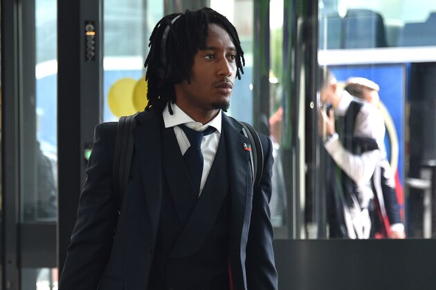 Portugal's forward Gelson Martins arrives at the Zhukovsky airport, about 40 km southeast of Moscow, on July 1, 2018, as Portugal's team departs following their loss the previous day to Uruguay in their Russia 2018 World Cup round of 16 football match. (Photo by Vasily MAXIMOV / AFP)        (Photo credit should read VASILY MAXIMOV/AFP/Getty Images)