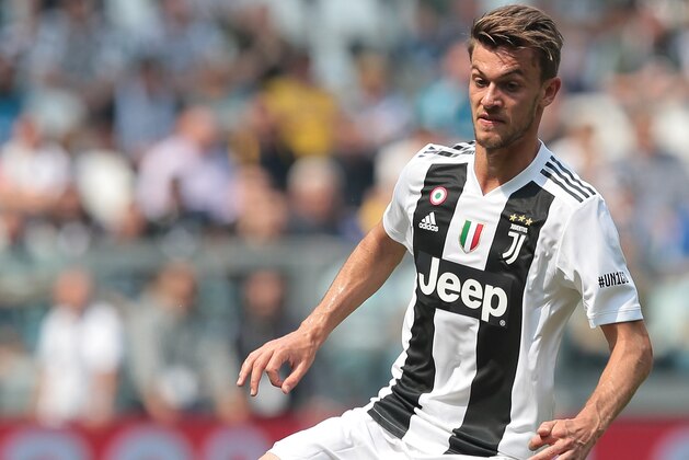 TURIN, ITALY - MAY 19:  Daniele Rugani of Juventus FC in action during the serie A match between Juventus and Hellas Verona FC at Allianz Stadium on May 19, 2018 in Turin, Italy.  (Photo by Emilio Andreoli/Getty Images)