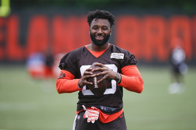 Cleveland Browns wide receiver Jarvis Landry warms up during the team's organized team activity at its NFL football training facility Tuesday, June 5, 2018, in Berea, Ohio. (AP Photo/Ron Schwane)