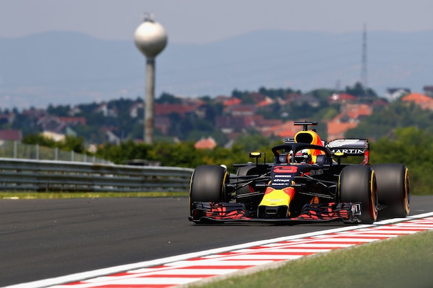 BUDAPEST, HUNGARY - JULY 27:  Daniel Ricciardo of Australia driving the (3) Aston Martin Red Bull Racing RB14 TAG Heuer on track during practice for the Formula One Grand Prix of Hungary at Hungaroring on July 27, 2018 in Budapest, Hungary.  (Photo by Mark Thompson/Getty Images)