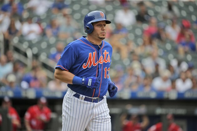 New York Mets' Asdrubal Cabrera runs toward first base during the sixth inning of the MLB baseball game against the Washington Nationals at Citi Field, Sunday, July 15, 2018, in New York. (AP Photo/Seth Wenig)