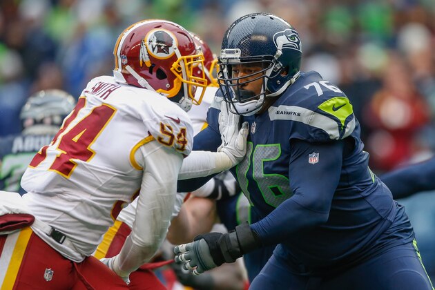 SEATTLE, WA - NOVEMBER 05:  Offensive tackle Duane Brown #76 of the Seattle Seahawks pass blocks against linebacker Mason Foster #54 of the Washington Redskins at CenturyLink Field on November 5, 2017 in Seattle, Washington. The Redskins beat the Seahawks 17-14. (Photo by Otto Greule Jr/Getty Images)