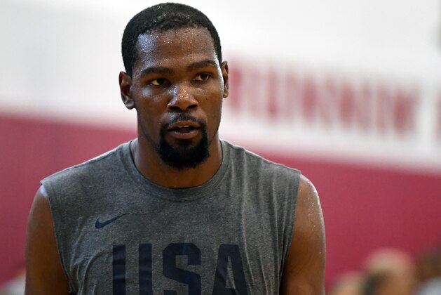 LAS VEGAS, NV - JULY 27:  Kevin Durant #52 of the United States attends a practice session at the 2018 USA Basketball Men's National Team minicamp at the Mendenhall Center at UNLV on July 27, 2018 in Las Vegas, Nevada.  (Photo by Ethan Miller/Getty Images)