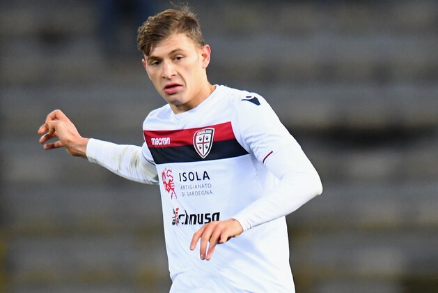 BOLOGNA, ITALY - DECEMBER 03: Nicolo'u0092 Barella of Cagliari Calcio in action during the Serie A match between Bologna FC and Cagliari Calcio at Stadio Renato Dall'Ara on December 3, 2017 in Bologna, Italy.  (Photo by Alessandro Sabattini/Getty Images)