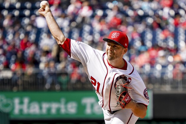 Washington Nationals relief pitcher Brandon Kintzler (21) pitches during the eighth inning of a baseball game against the Arizona Diamondbacks at Nationals Park Sunday, April 29, 2018, in Washington. (AP Photo/Andrew Harnik)