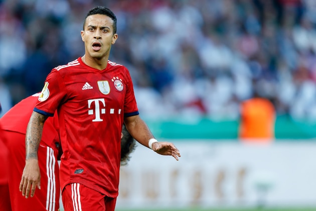 BERLIN, GERMANY - MAY 19: Thiago Alcantara of Muenchen looks on during the DFB Cup final between Bayern Muenchen and Eintracht Frankfurt at Olympiastadion on May 19, 2018 in Berlin, Germany. (Photo by TF-Images/Getty Images)