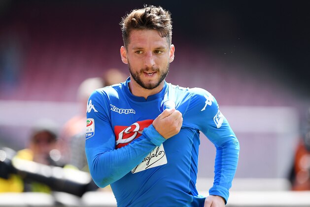 NAPLES, ITALY - MAY 06:  Dries Mertens of SSC Napoli celebrates after scoring the 1-0 goal during the serie A match between SSC Napoli and Torino FC at Stadio San Paolo on May 6, 2018 in Naples, Italy.  (Photo by Francesco Pecoraro/Getty Images)