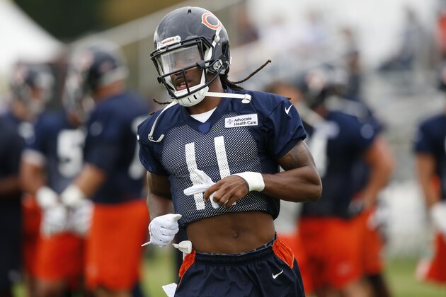 Chicago Bears wide receiver Kevin White runs on the field during an NFL football training camp in Bourbonnais, Ill., Thursday, July 27, 2017. (AP Photo/Nam Y. Huh)