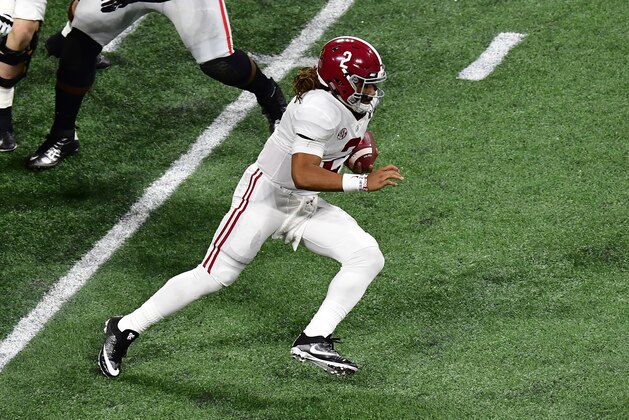 ATLANTA, GA - JANUARY 08: Jalen Hurts #2 of the Alabama Crimson Tide scrambles against the Georgia Bulldogs in the CFP National Championship presented by AT&T at Mercedes-Benz Stadium on January 8, 2018 in Atlanta, Georgia. (Photo by Scott Cunningham/Getty Images)