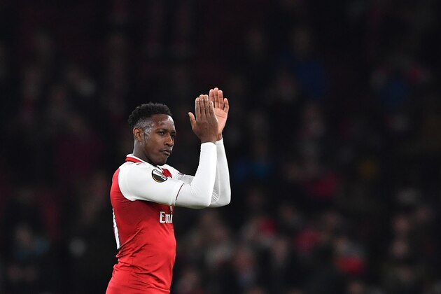 Arsenal's English striker Danny Welbeck gestures at the final whistle during the UEFA Europa League round of 16 second-leg football match  between Arsenal and AC Milan at the Emirates Stadium in London on March 15, 2018.  / AFP PHOTO / Ben STANSALL        (Photo credit should read BEN STANSALL/AFP/Getty Images)