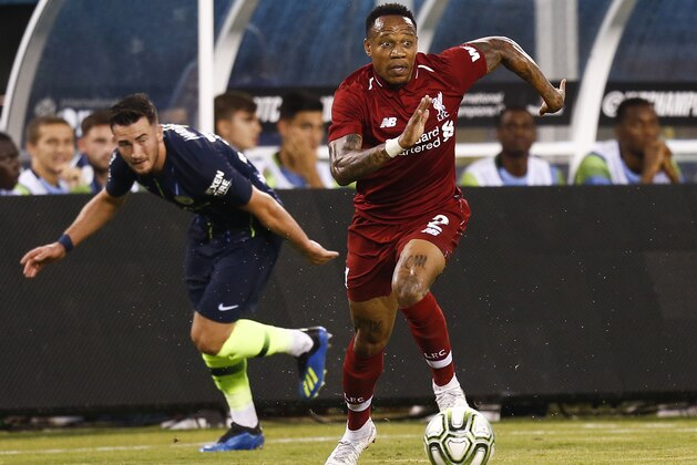 EAST RUTHERFORD, NJ - JULY 25: Nathaniel Clyne #2 of Liverpool moves upfield from Jack Harrison #38 of Manchester City during their match at MetLife Stadium on July 25, 2018 in East Rutherford, New Jersey. (Photo by Jeff Zelevansky/Getty Images)