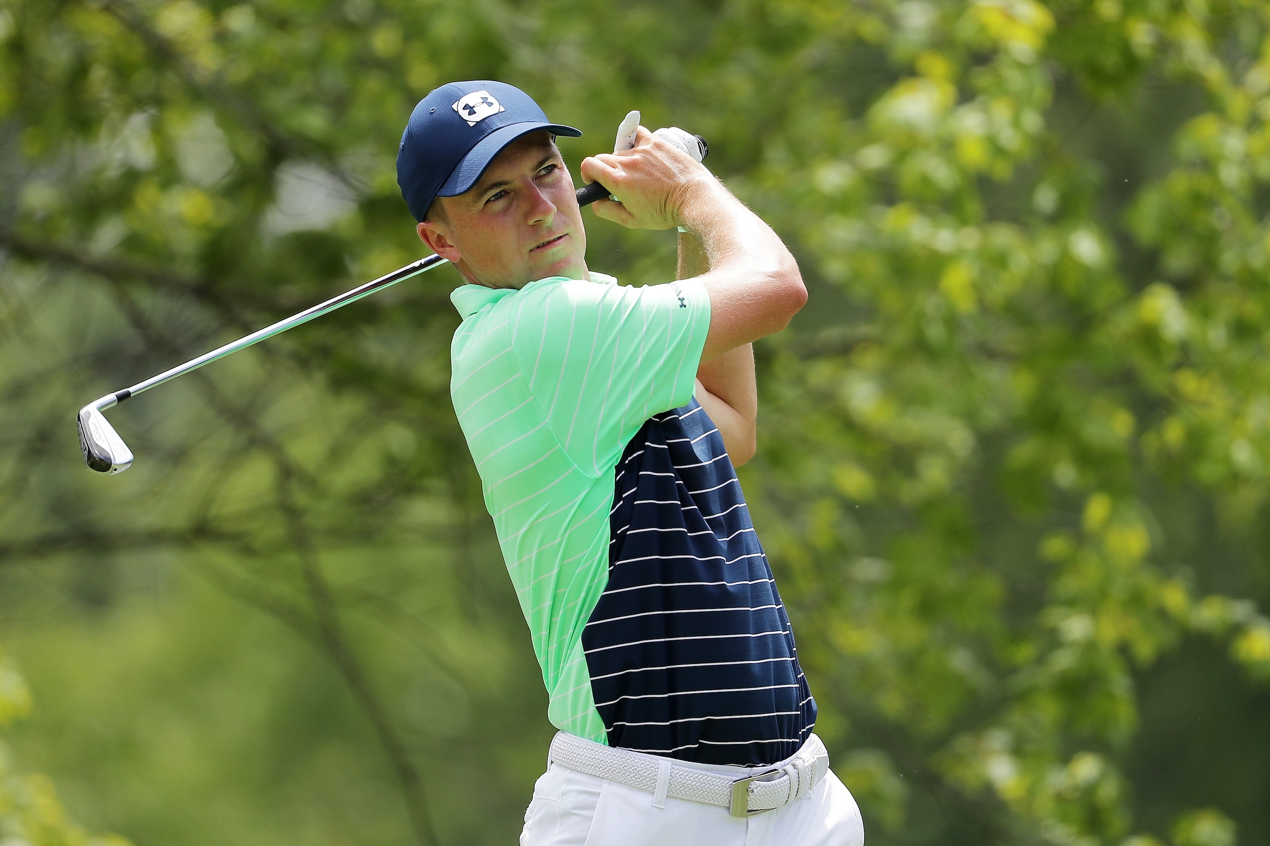 ST LOUIS, MO - AUGUST 09:  Jordan Spieth of the United States plays his shot from the second tee during the first round of the 2018 PGA Championship at Bellerive Country Club on August 9, 2018 in St Louis, Missouri.  (Photo by Richard Heathcote/Getty Images)