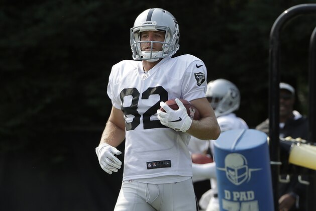 Oakland Raiders' Jordy Nelson runs a drill during NFL football practice in Napa, Calif., Wednesday, Aug. 1, 2018. (AP Photo/Jeff Chiu)