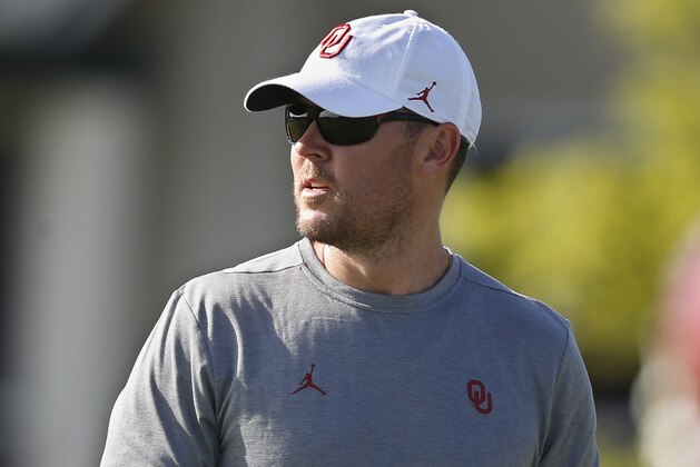 Oklahoma head coach Lincoln Riley during an NCAA college football practice in Norman, Okla., Monday, Aug. 6, 2018. (AP Photo/Sue Ogrocki)