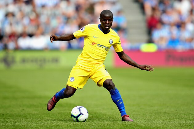 HUDDERSFIELD, ENGLAND - AUGUST 11:  N'Golo Kante of Chelsea in action during the Premier League match between Huddersfield Town and Chelsea FC at John Smith's Stadium on August 11, 2018 in Huddersfield, United Kingdom.  (Photo by Chris Brunskill/Fantasista/Getty Images)