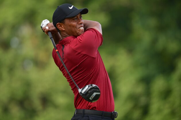 ST LOUIS, MO - AUGUST 12:  Tiger Woods of the United States plays his shot from the 15th tee during the final round of the 2018 PGA Championship at Bellerive Country Club on August 12, 2018 in St Louis, Missouri.  (Photo by Stuart Franklin/Getty Images)